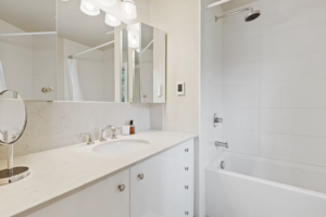 best material for shower walls, Shower Wall Materials: Expert Guide to Choosing the Best Option